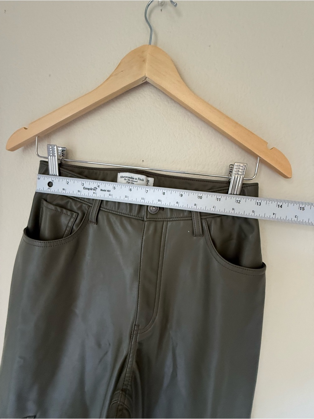 Abercrombie and Fitch Curve Love Vegan Leather Cargo 90s Relaxed Pants in Olive - Picture 12 of 14